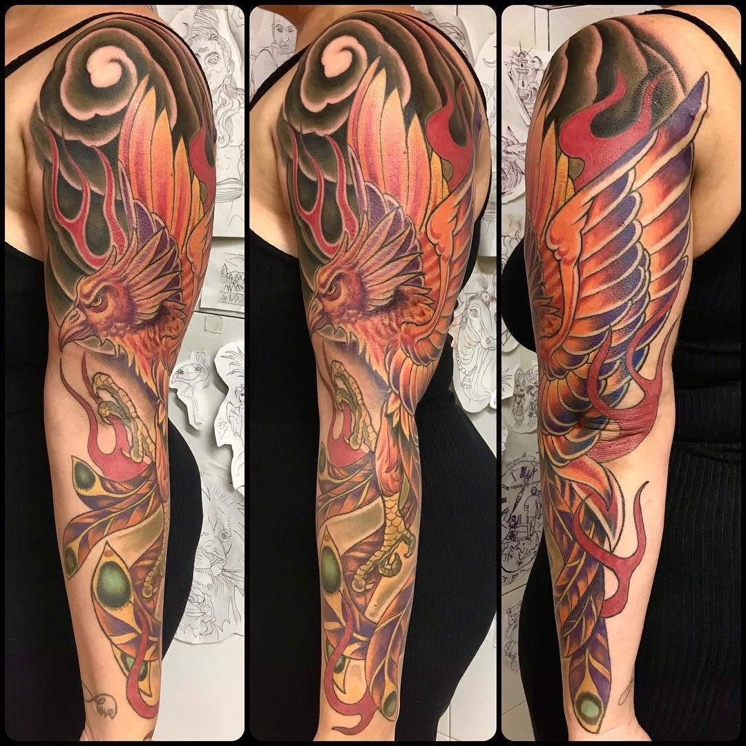 Phoenix. phoenix avefenix japojapanesetattoojapan sleevetattoo colortattoo doneed doshermanas doshermanastattoo tatsistinstatattooskinlovelifestyle