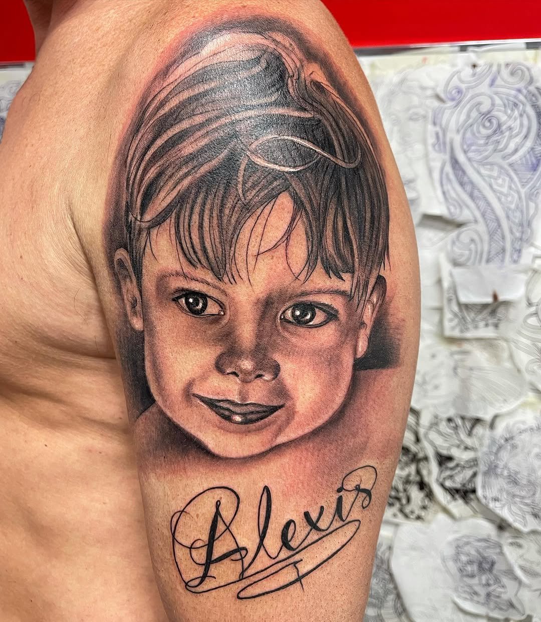Tatuaje profesional en estudio MartinK Tattoo