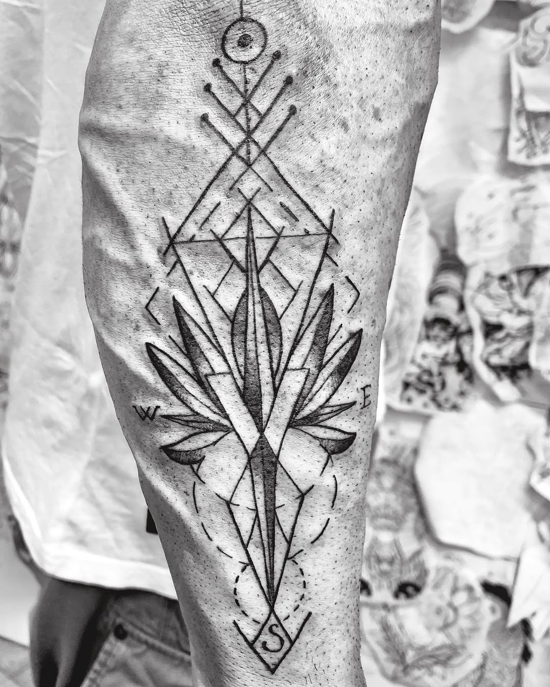 Tatuaje profesional en estudio MartinK Tattoo