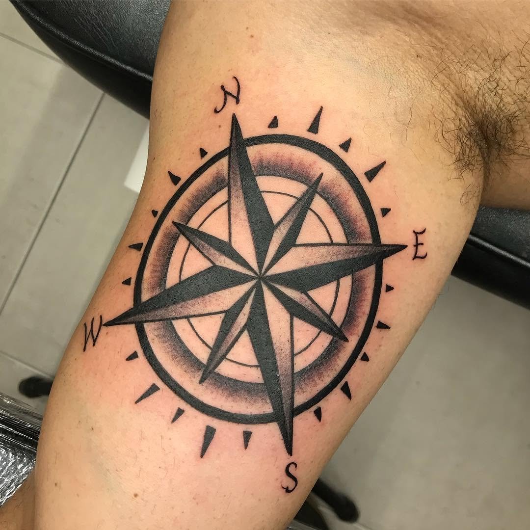 Rosa de los viento. blackandgreytattooblacktattoo blackworktattoo martink_tattoo rosedoneed eedup doshermanasdoshermanastattoo cardinalpoints northnortebrujula onewaymyway