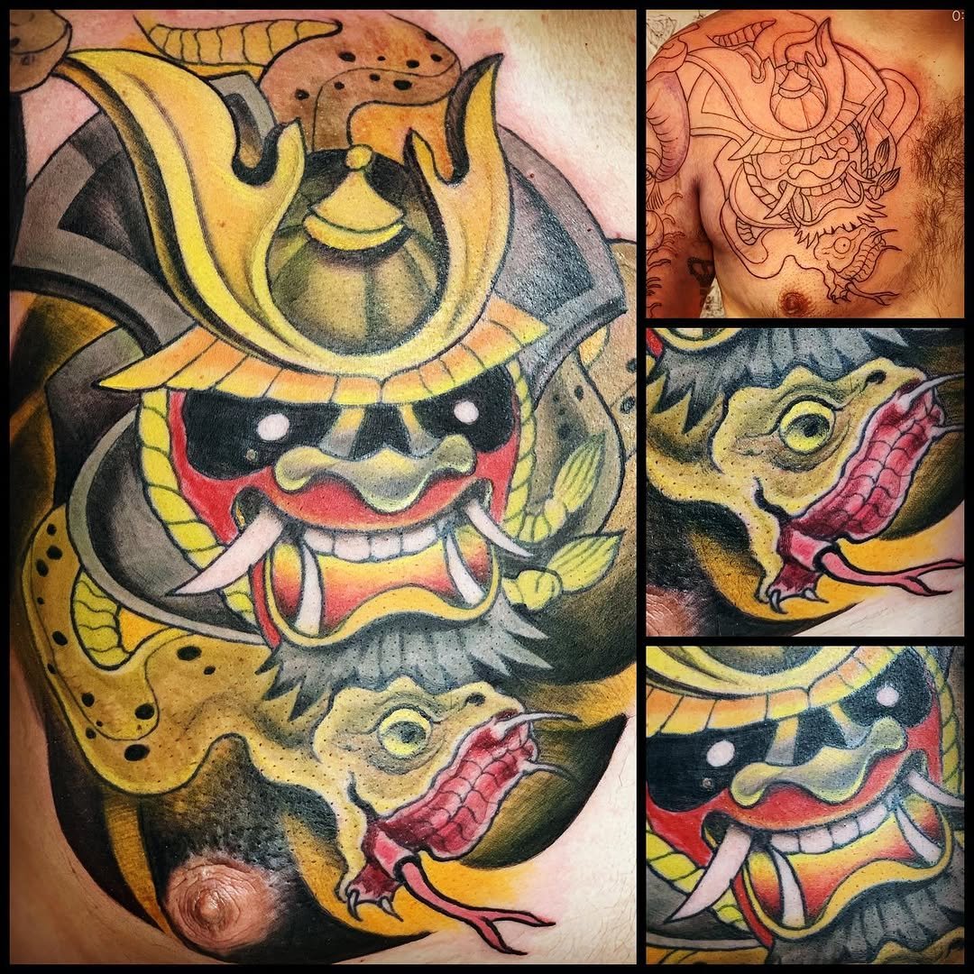 Tatuaje profesional en estudio MartinK Tattoo estilo japones con serpiente