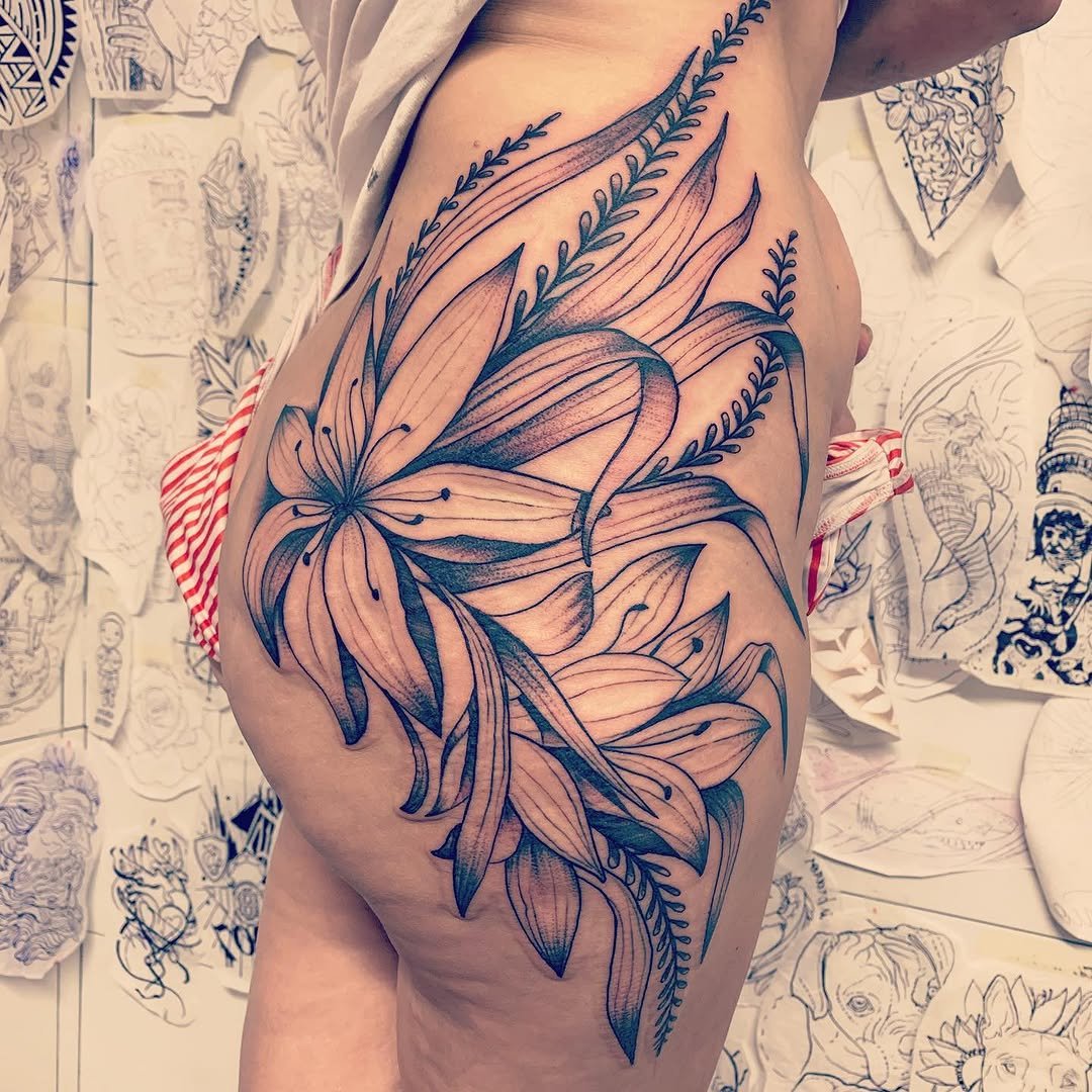 Tatuaje profesional en estudio MartinK Tattoo