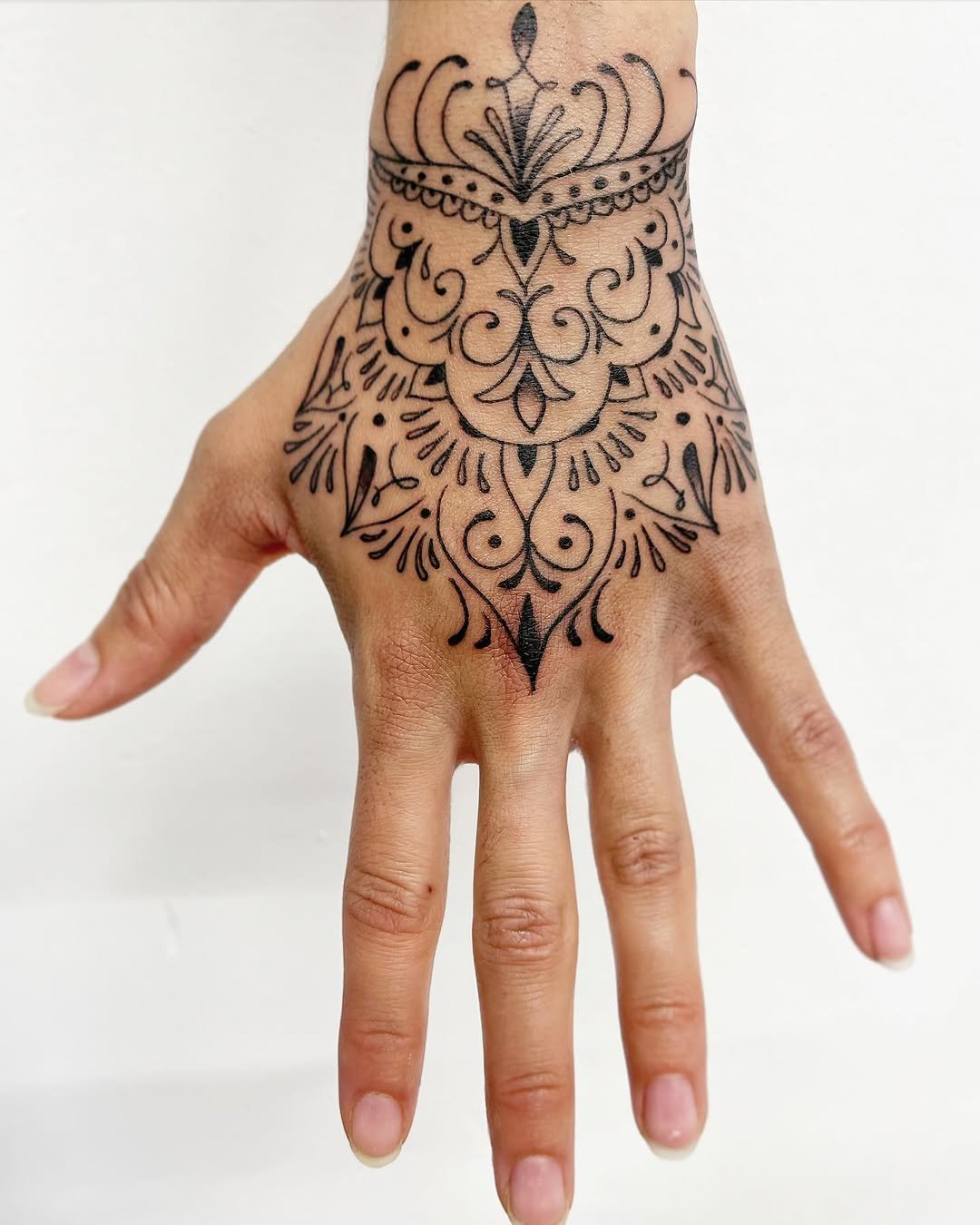Tatuaje profesional en estudio MartinK Tattoo