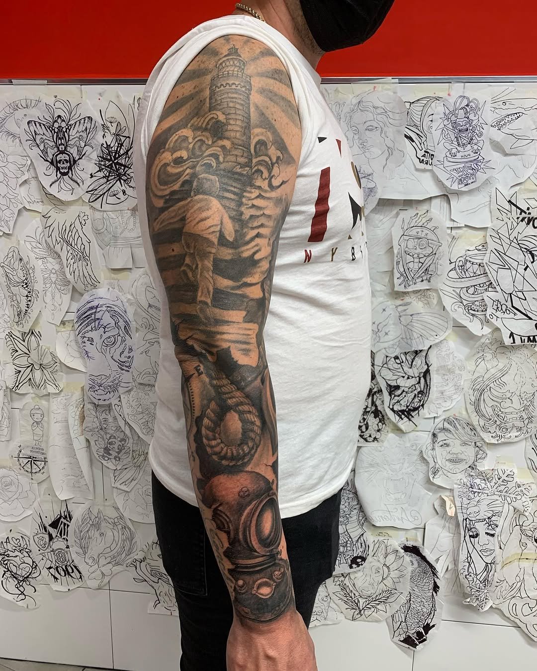 Tatuaje profesional en estudio MartinK Tattoo
